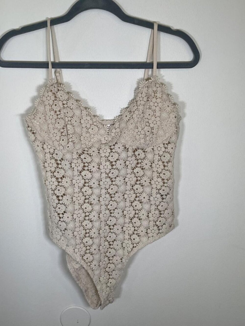 H&M Cream Beige Floral Crochet V Neck Bodysuit
